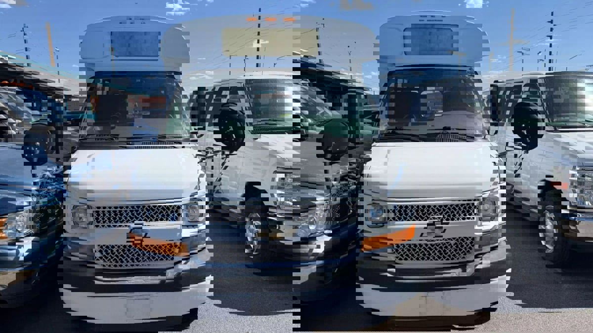 Used 2012 Chevrolet Express 3500 w/ School Bus Package image 3