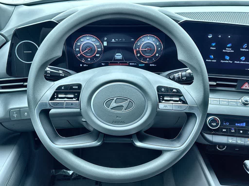 Used 2024 Hyundai Elantra SEL FWD image 15