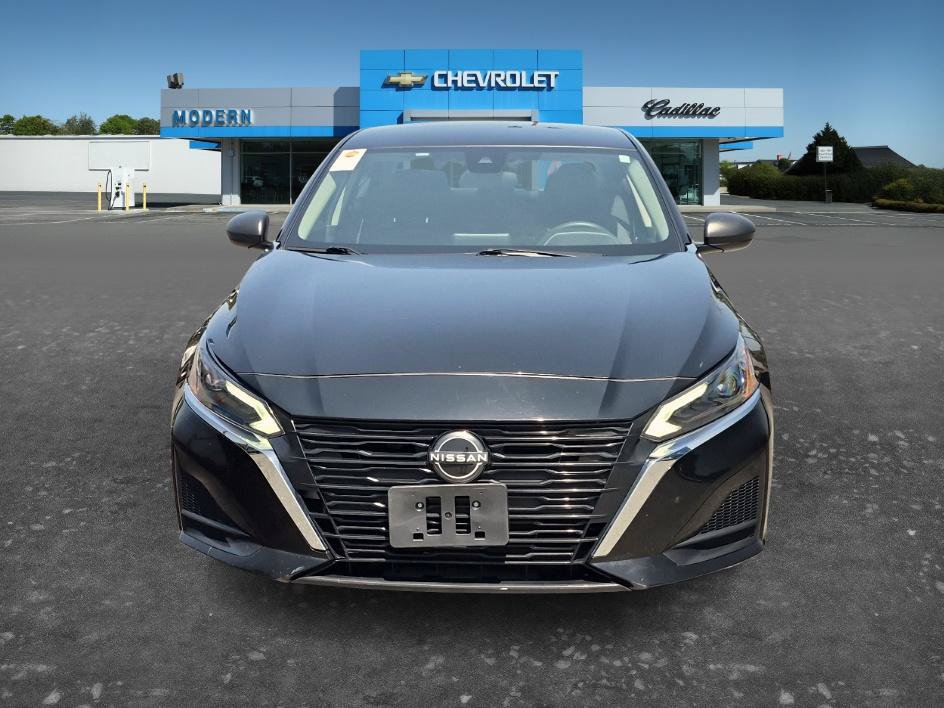 Used 2024 Nissan Altima 2.5 SV FWD image 8