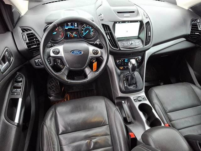 Used 2016 Ford Escape SE w/ SE Leather Comfort Package FWD image 2