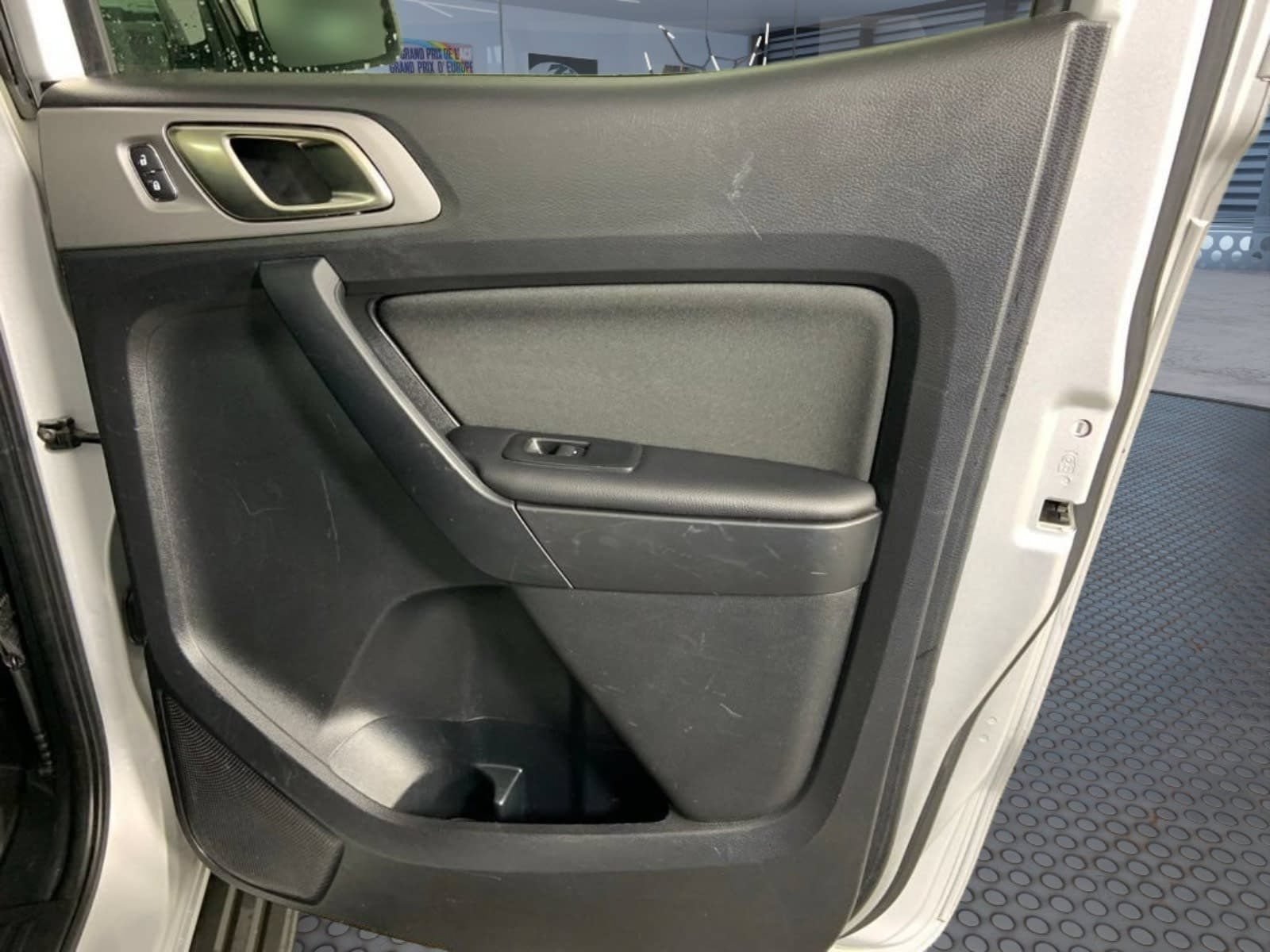 Used 2019 Ford Ranger XLT w/ Equipment Group 301A Mid AWD/4WD image 11