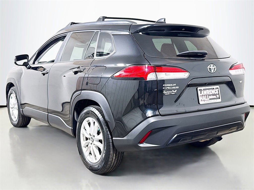 Used 2022 Toyota Corolla Cross LE image 6