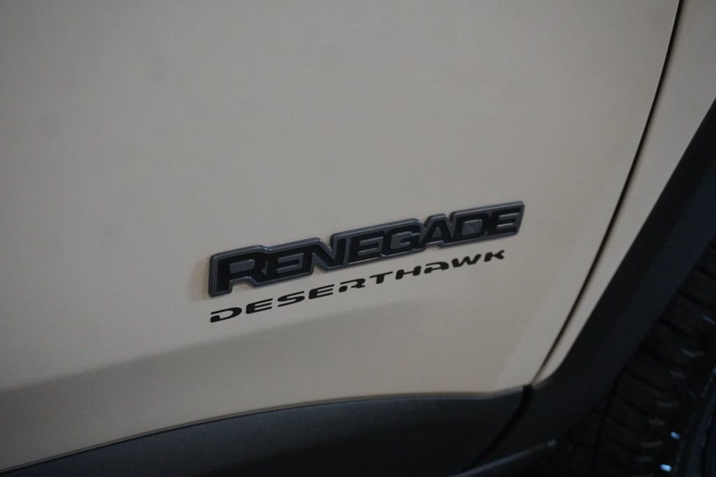 Used 2017 Jeep Renegade Trailhawk image 6