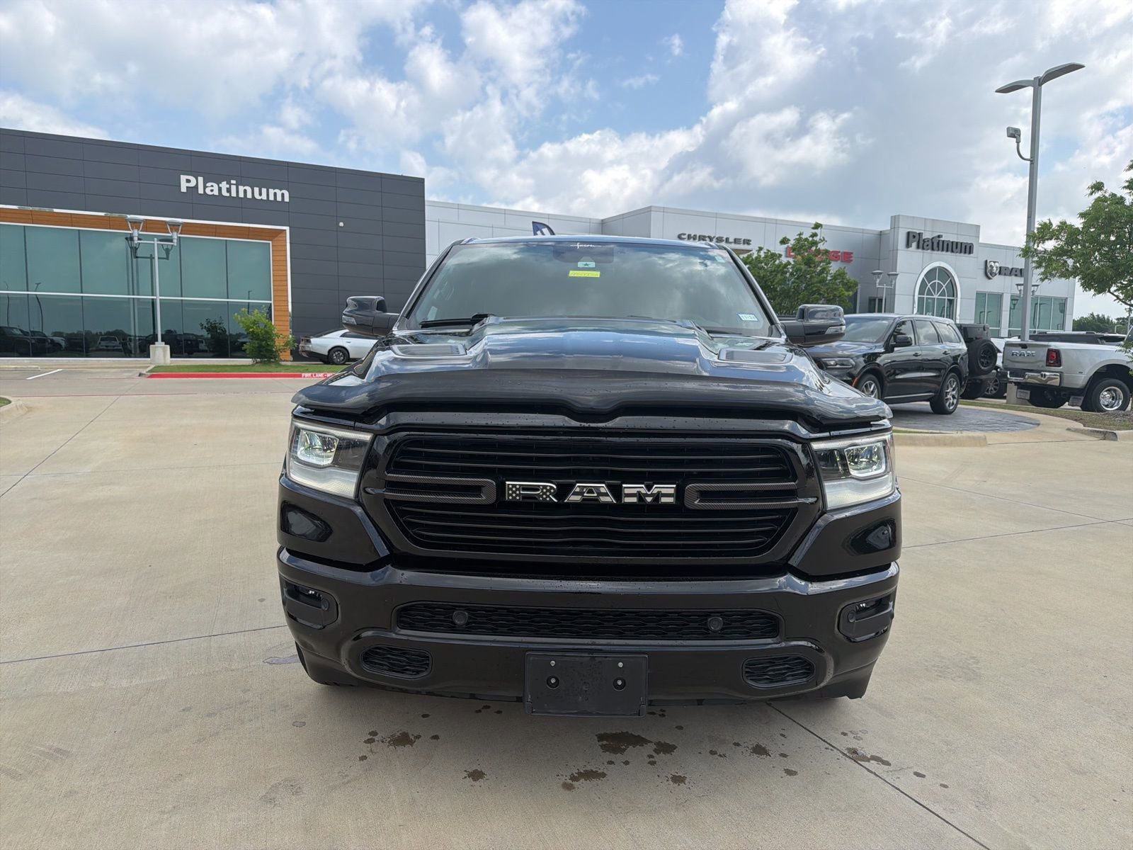 Used 2023 RAM 1500 Laramie AWD/4WD image 7