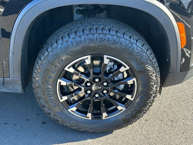 Used 2025 Chevrolet Traverse Z71 w/ Driver Confidence Package image 15