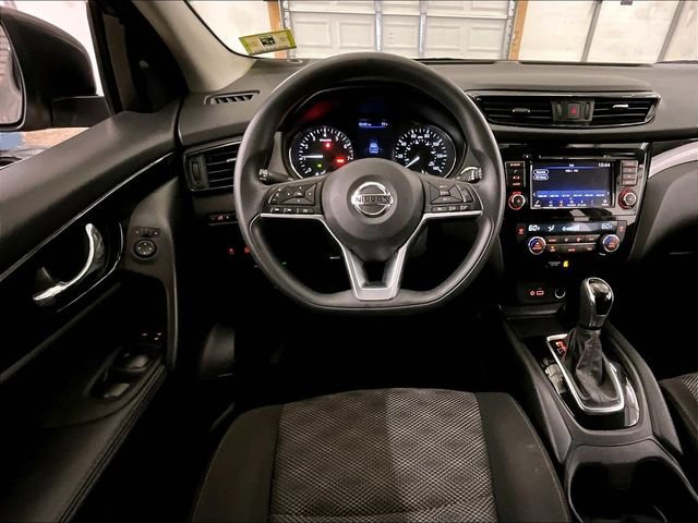 Used 2020 Nissan Rogue Sport SV AWD/4WD image 5