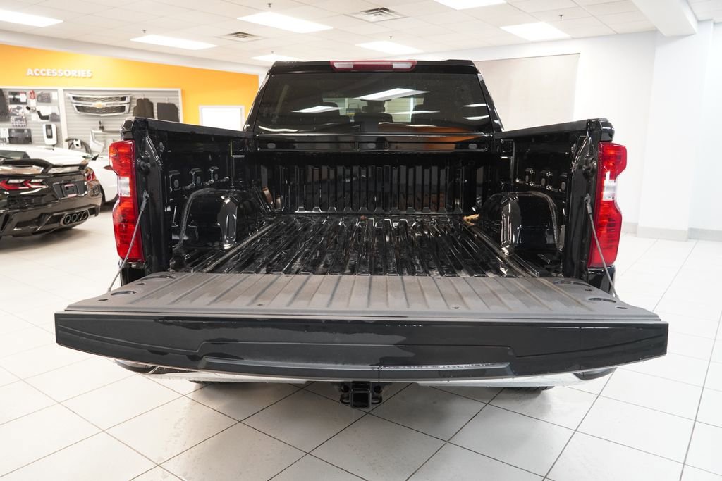 Certified 2023 Chevrolet Silverado 1500 LT AWD/4WD image 9