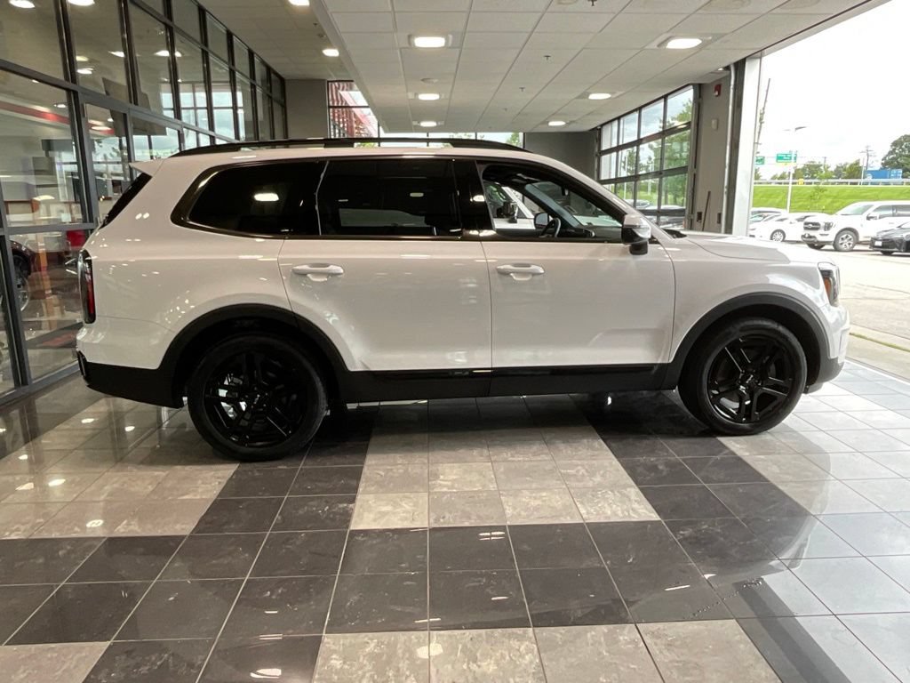 Used 2024 Kia Telluride SX X-Line AWD/4WD image 6