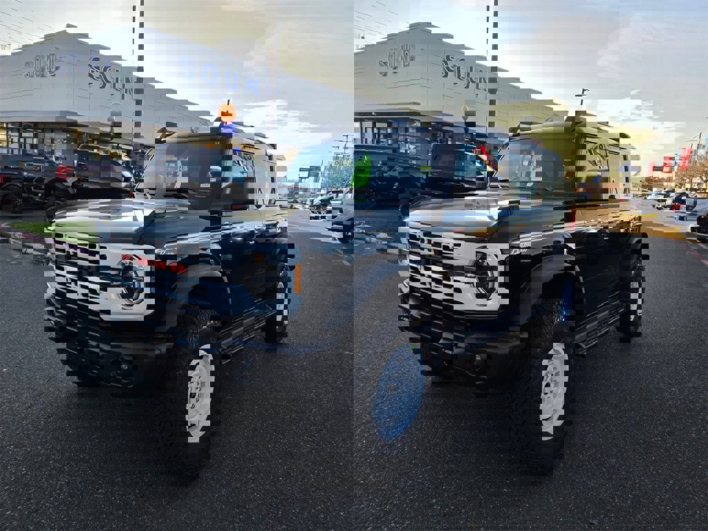 New 2025 Ford Bronco Heritage Edition