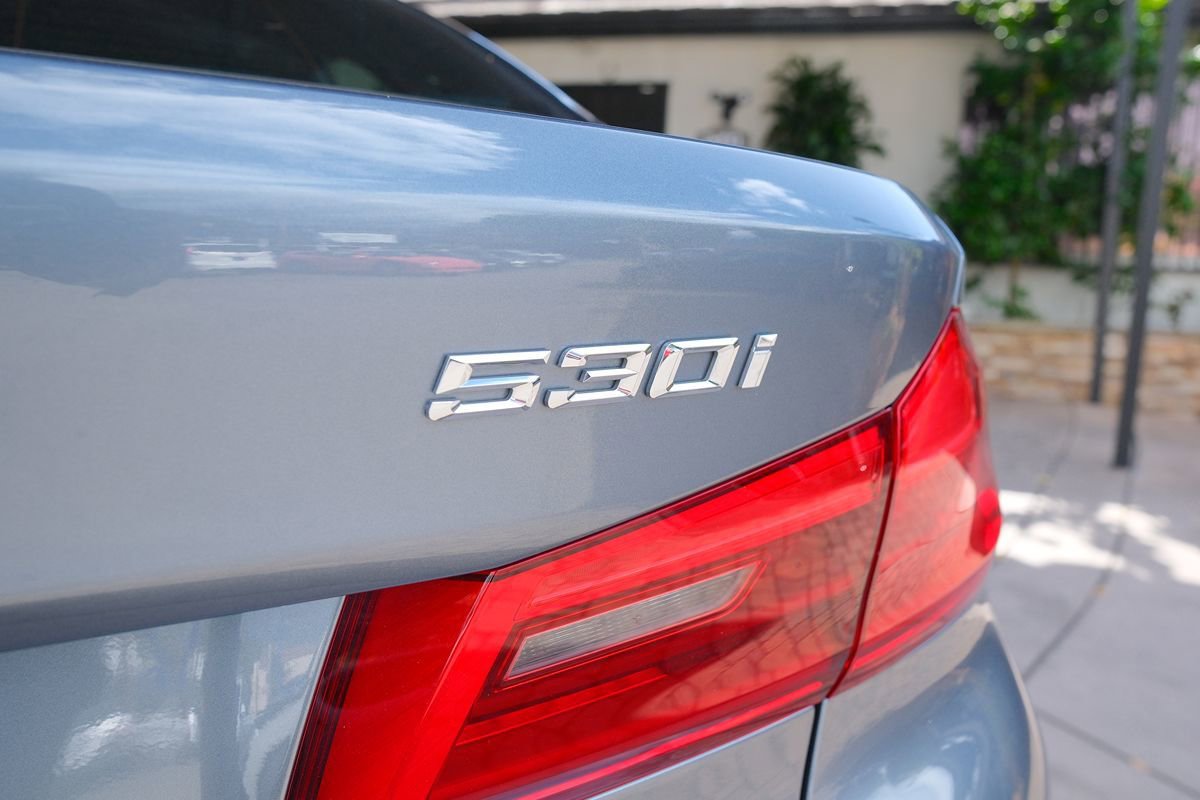 Used 2019 BMW 530i w/ Convenience Package RWD image 48
