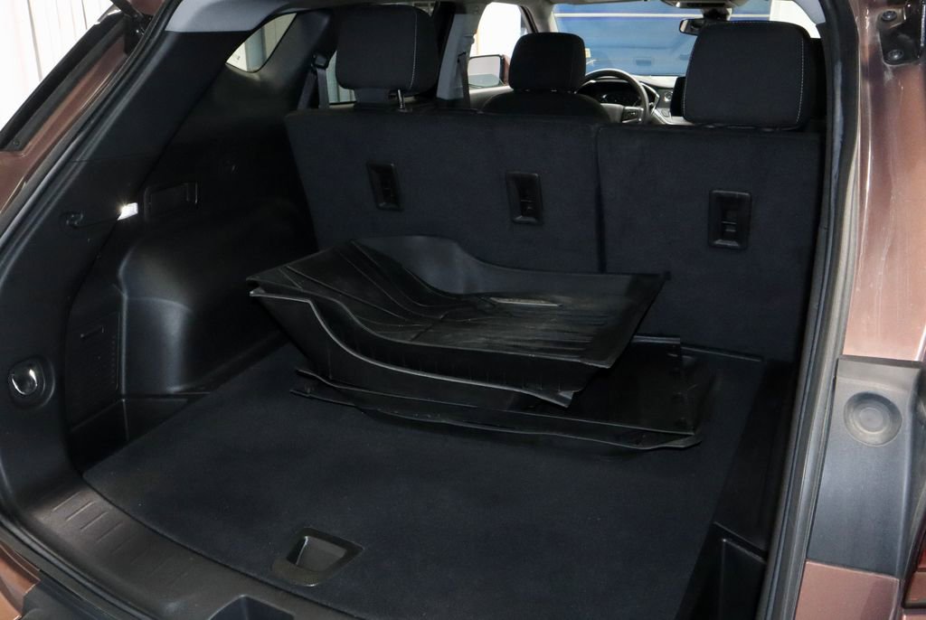 Used 2024 Chevrolet Blazer LT FWD image 14