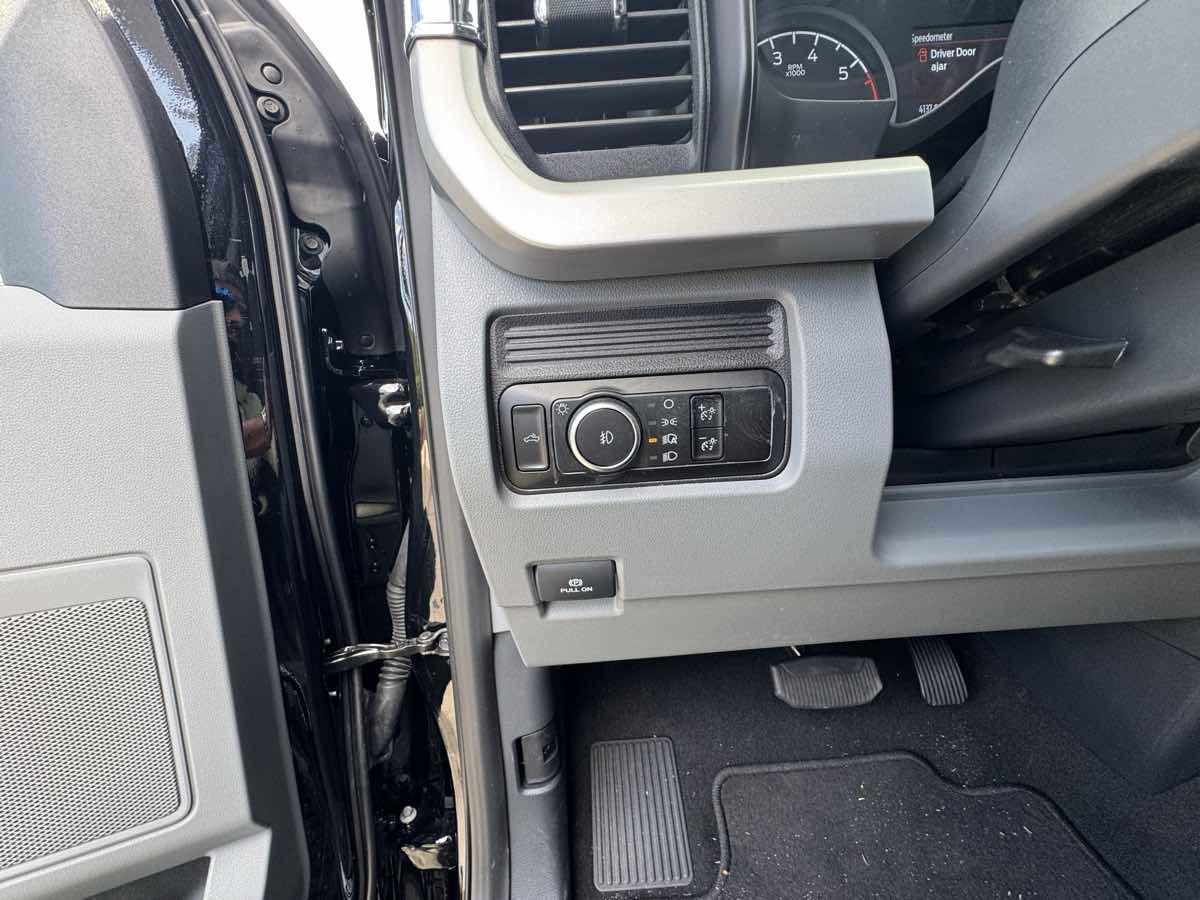 Used 2024 Ford F250 XL w/ STX Appearance Package image 13