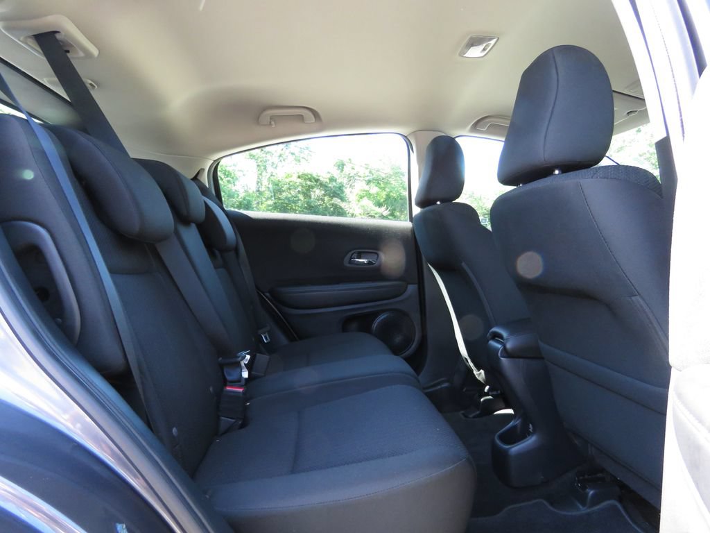 Used 2018 Honda HR-V LX image 16