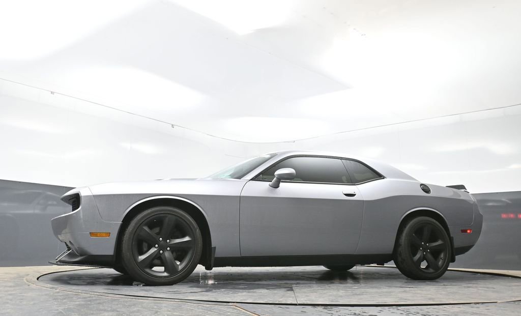 Used 2014 Dodge Challenger SXT w/ Super Sport Group (SS/T) RWD image 28