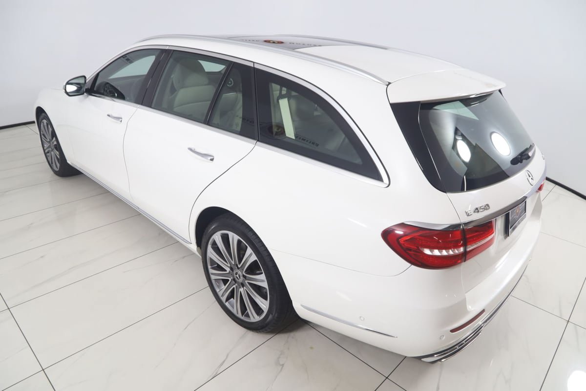 Used 2020 Mercedes-Benz E 450 4MATIC Wagon w/ Premium Package image 28