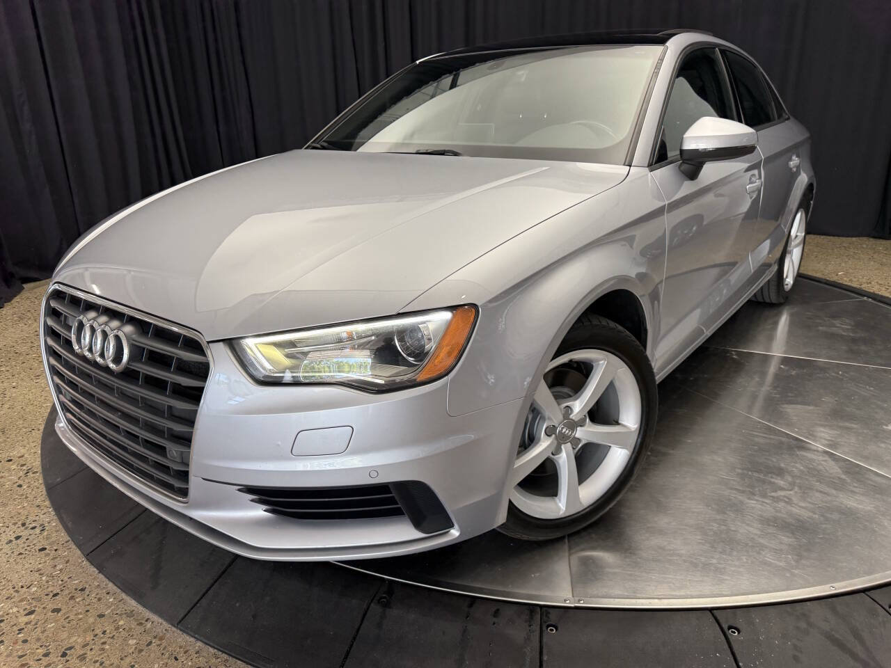Used 2016 Audi A3 2.0T Premium AWD/4WD image 2