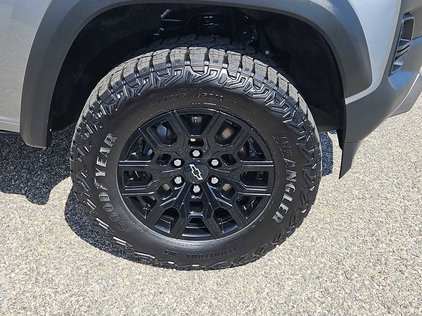 Certified 2023 Chevrolet Colorado Trail Boss w/ Technology Package AWD/4WD image 10