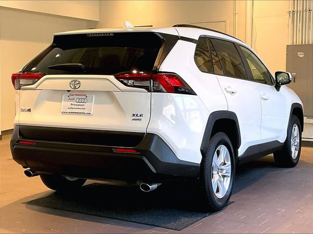 Used 2019 Toyota RAV4 XLE w/ All Weather Liner Package AWD/4WD image 8