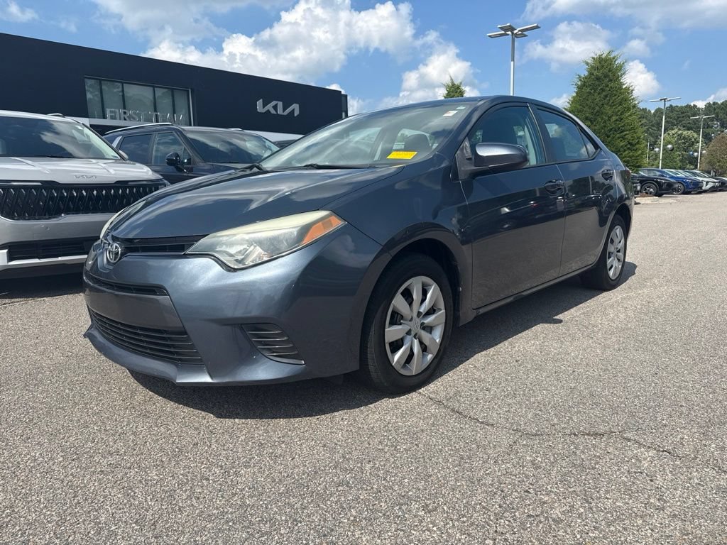 Used 2016 Toyota Corolla LE FWD image 1
