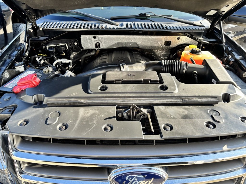 Used 2016 Ford Expedition Limited w/ Equipment Group 301A image 39
