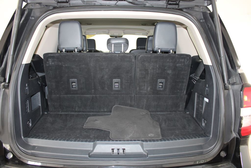Used 2024 Ford Expedition XLT image 18