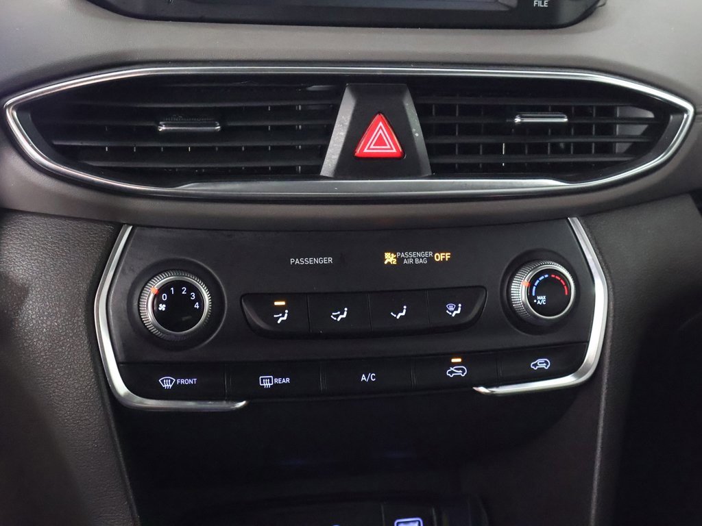 Used 2020 Hyundai Santa Fe SE image 40