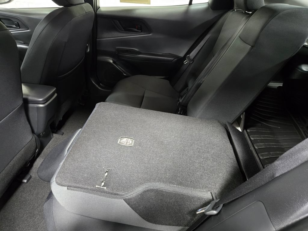 Used 2024 Toyota Prius LE AWD/4WD image 36