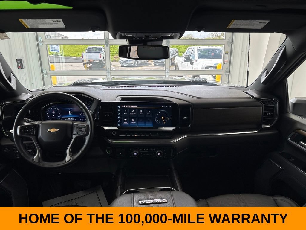 Used 2025 Chevrolet Silverado 3500 High Country AWD/4WD image 18