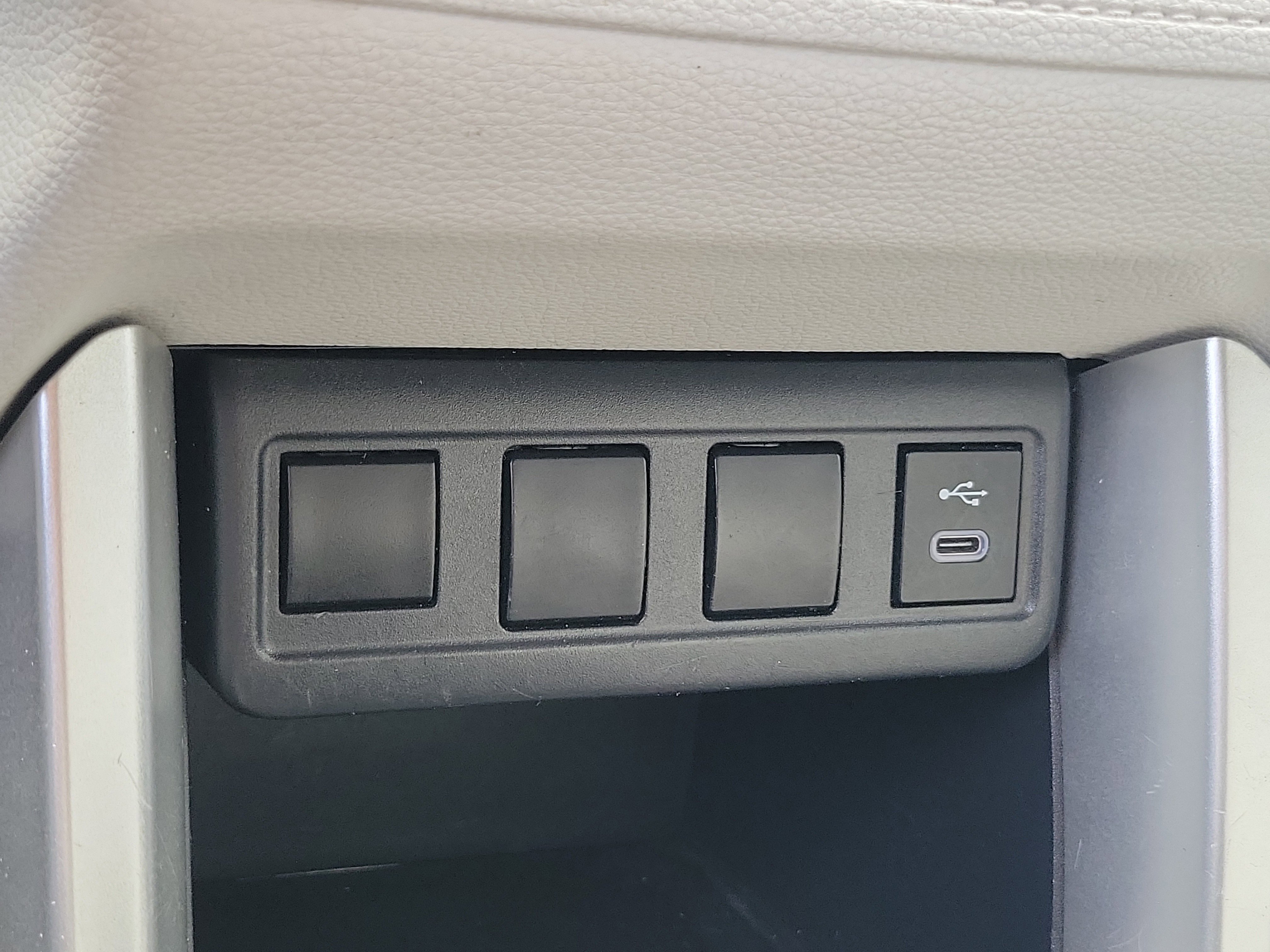 Certified 2023 Toyota Corolla Cross L AWD/4WD image 29