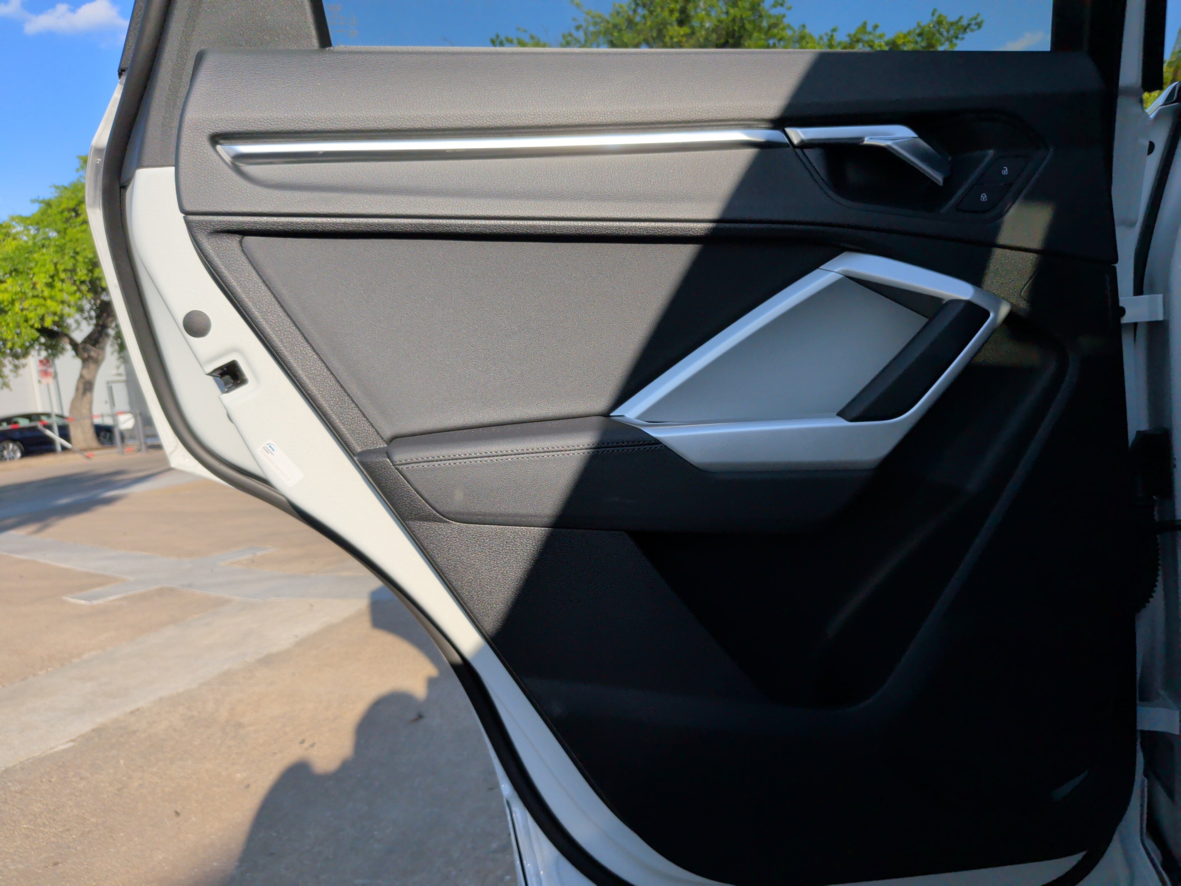 Certified 2022 Audi Q3 2.0T Premium w/ Convenience Package image 37