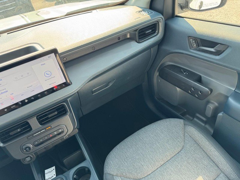 New 2025 Ford Maverick XLT w/ XLT Luxury Package image 16