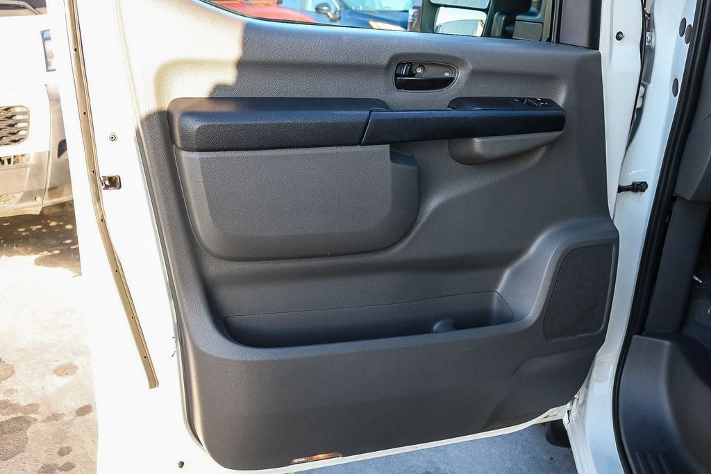 Used 2016 Nissan NV 3500 SV w/ SV Technology Package image 23