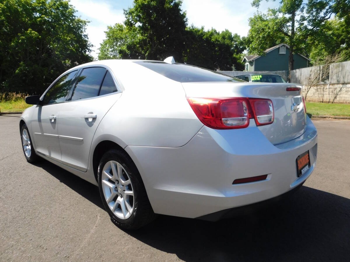 Used 2013 Chevrolet Malibu LT w/ Power Convenience Package FWD image 3