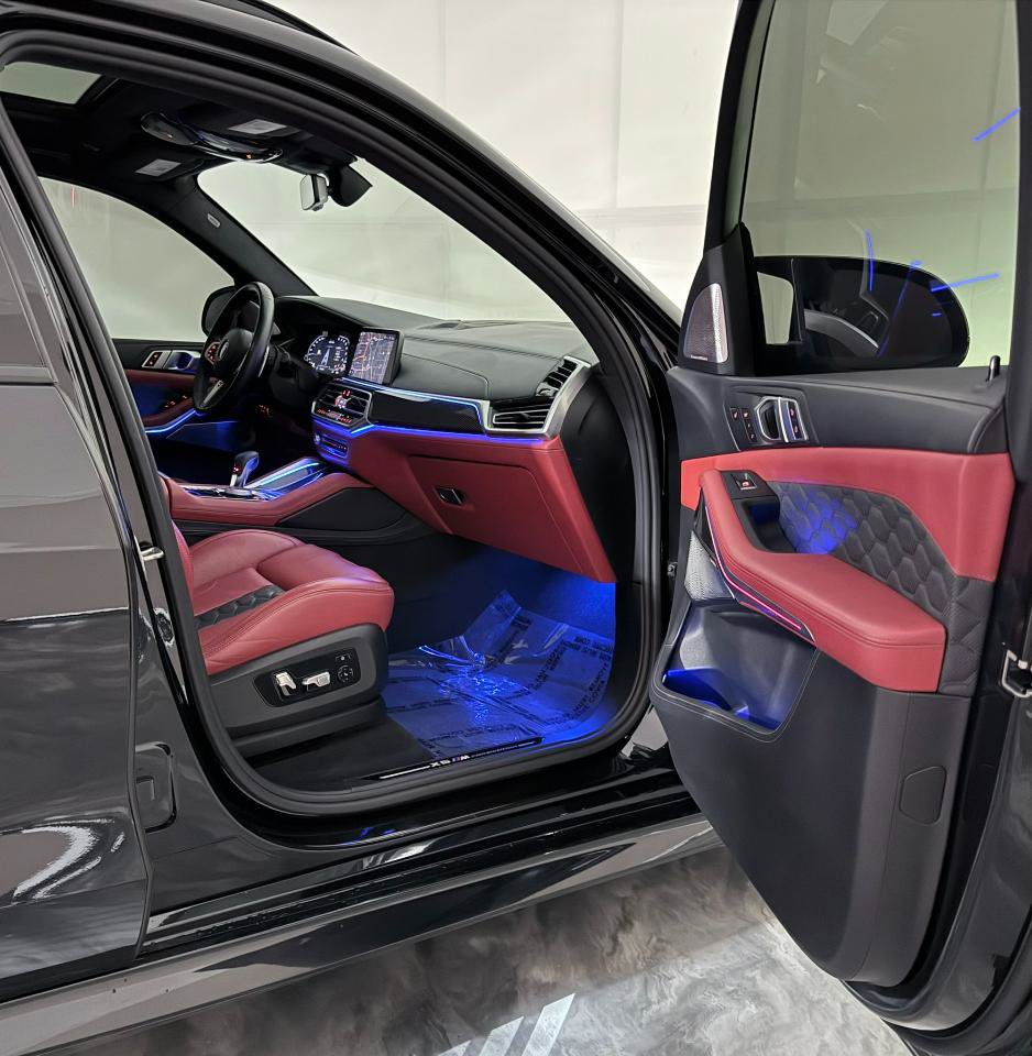 Used 2020 BMW X5 M Competition w/ Executive Package AWD/4WD image 27