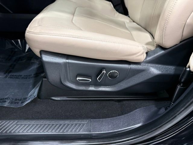 Used 2024 Ford Expedition Max Limited image 17