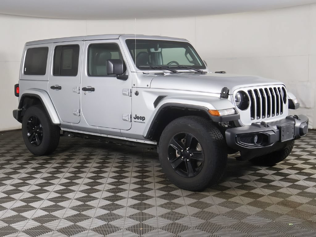Used 2023 Jeep Wrangler Unlimited Sahara AWD/4WD image 2