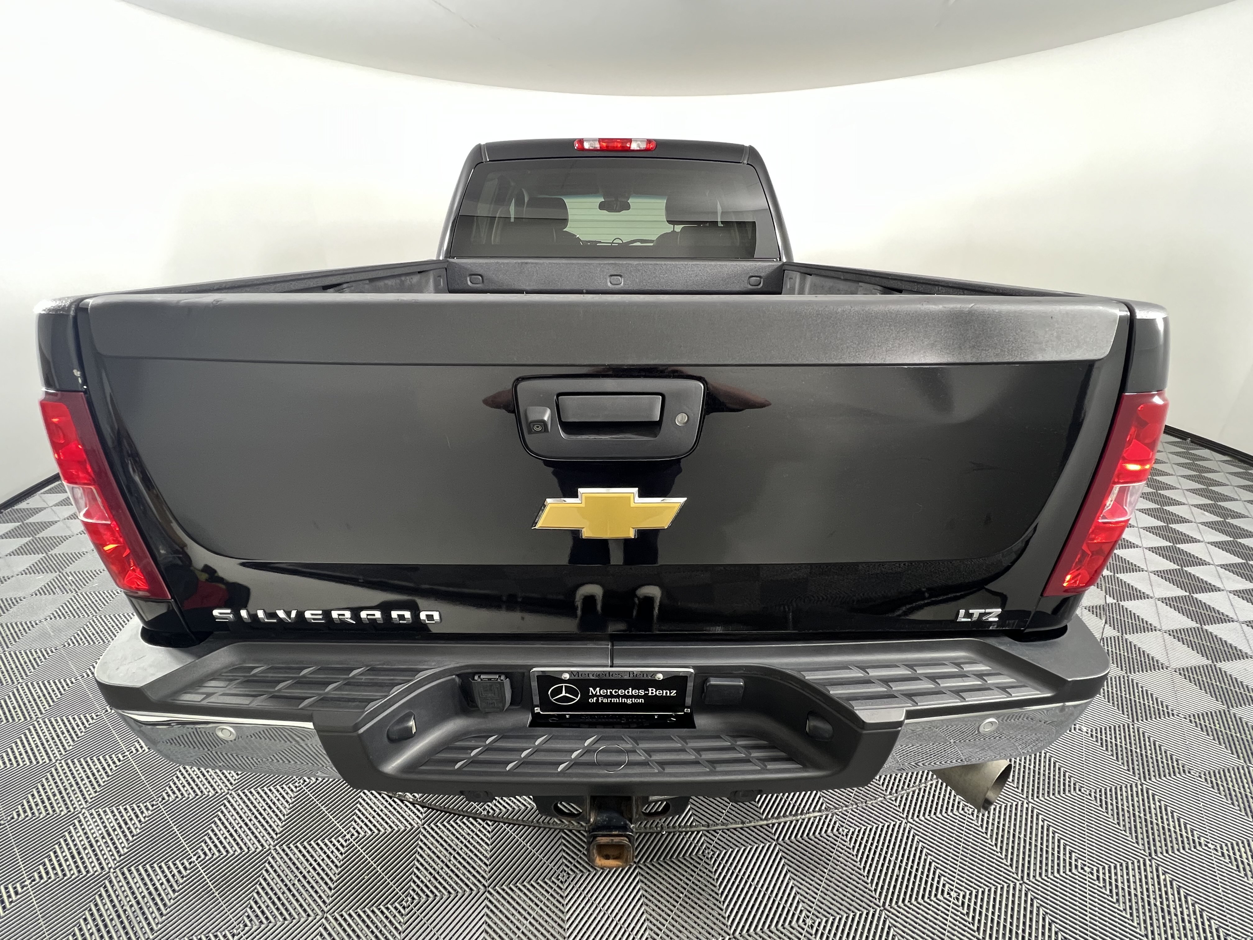 Used 2012 Chevrolet Silverado 2500 LTZ w/ LTZ Plus Package AWD/4WD image 11