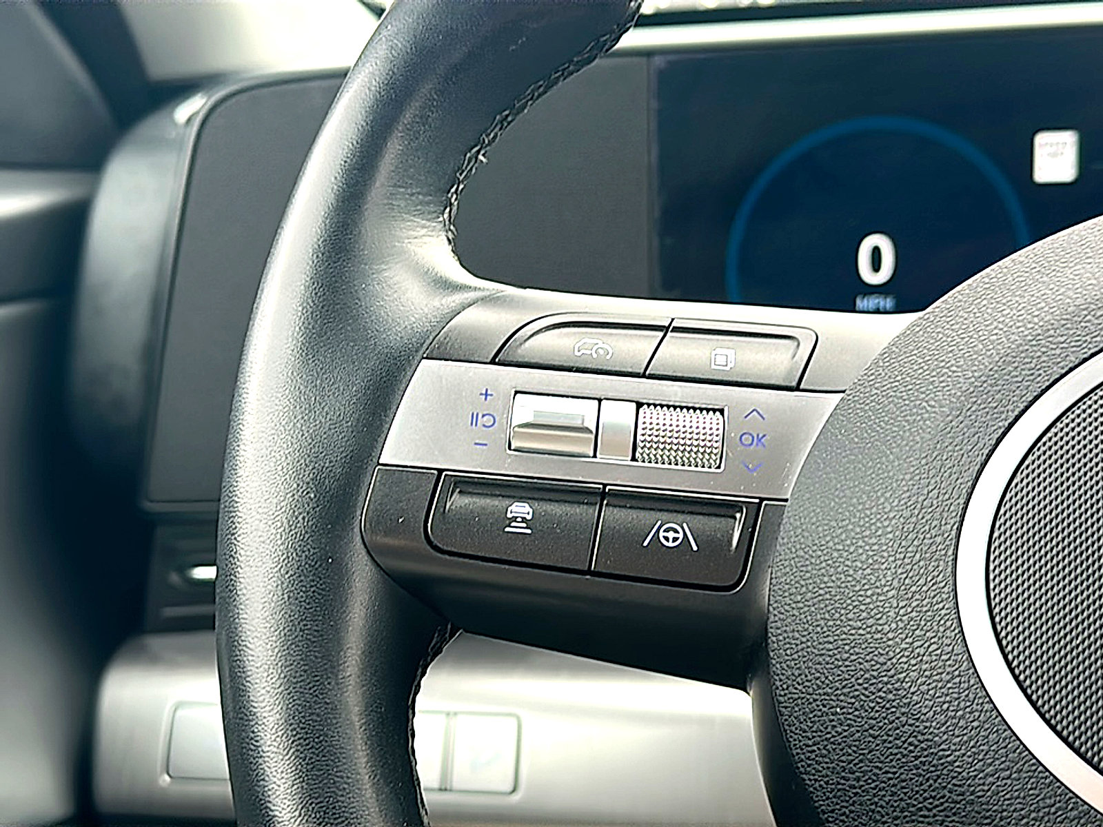 Used 2024 Hyundai Kona Limited image 29