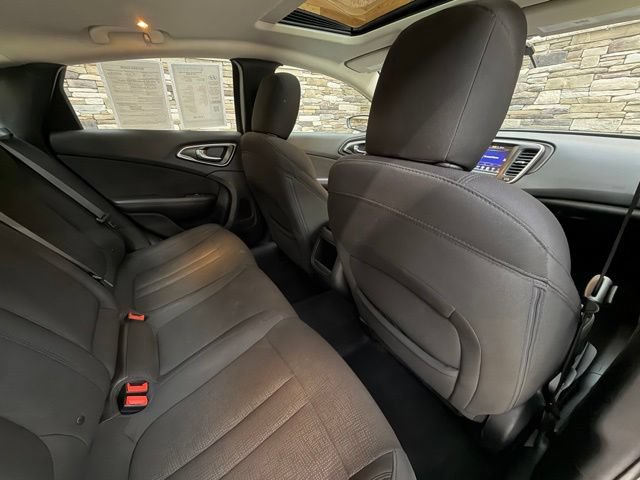 Used 2016 Chrysler 200 Limited w/ Anniversary Edition FWD image 33