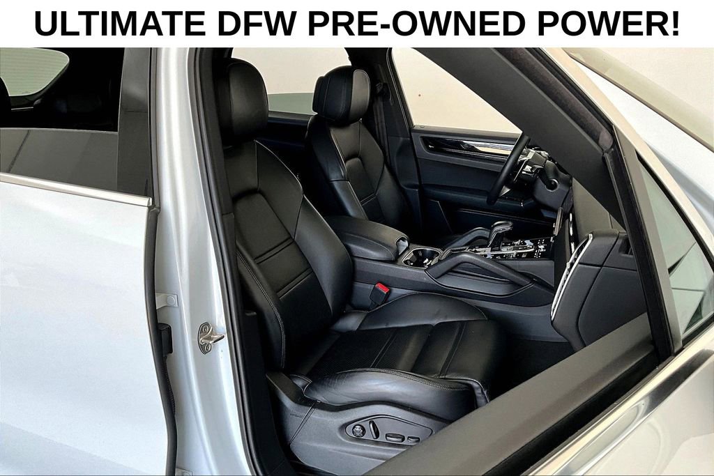 Used 2023 Porsche Cayenne AWD/4WD image 10