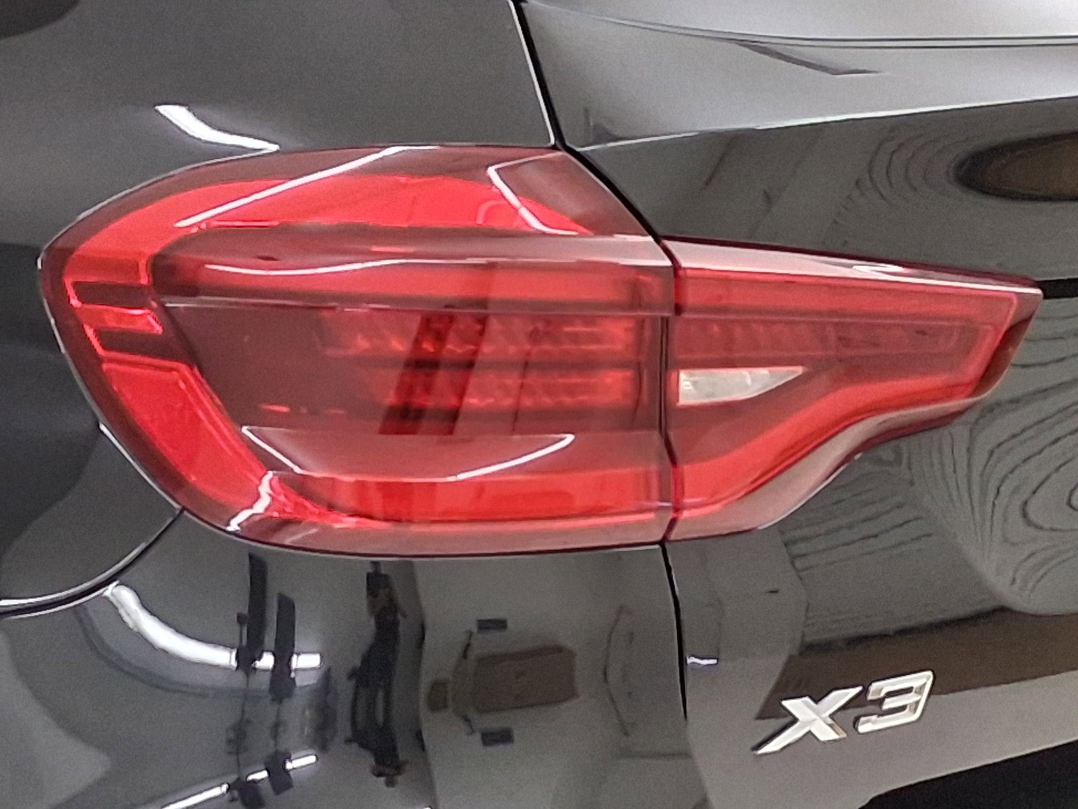 Used 2019 BMW X3 xDrive30i w/ Premium Package image 11