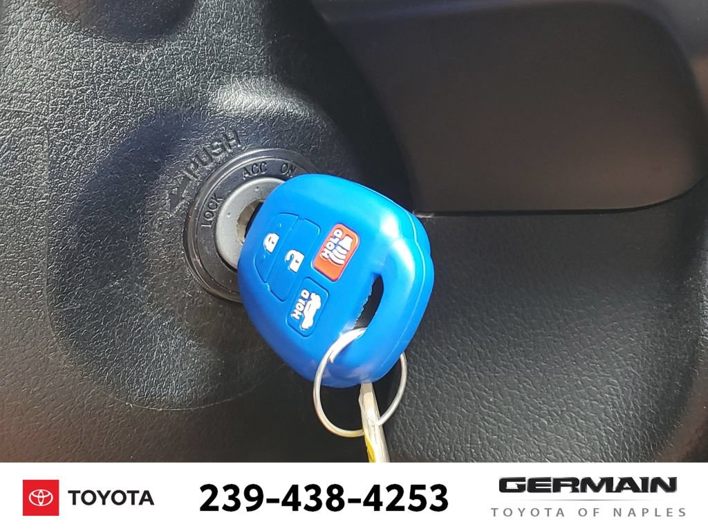 Used 2013 Toyota Camry SE FWD image 33