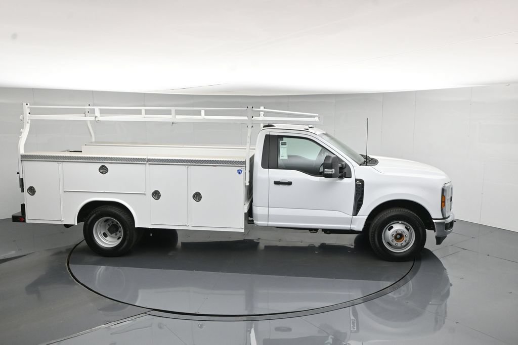 New 2026 Ford F350 XL w/ XL Chrome Package RWD image 57