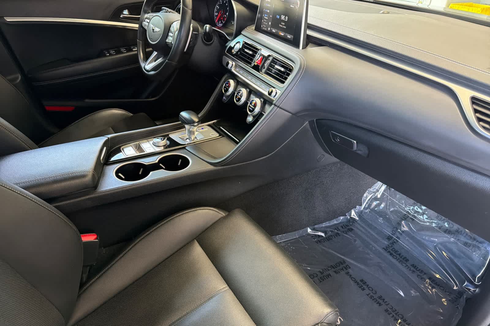 Used 2021 Genesis G70 2.0T RWD image 15