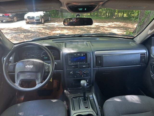 Used 2004 Jeep Grand Cherokee Laredo w/ Convenience Group RWD image 14