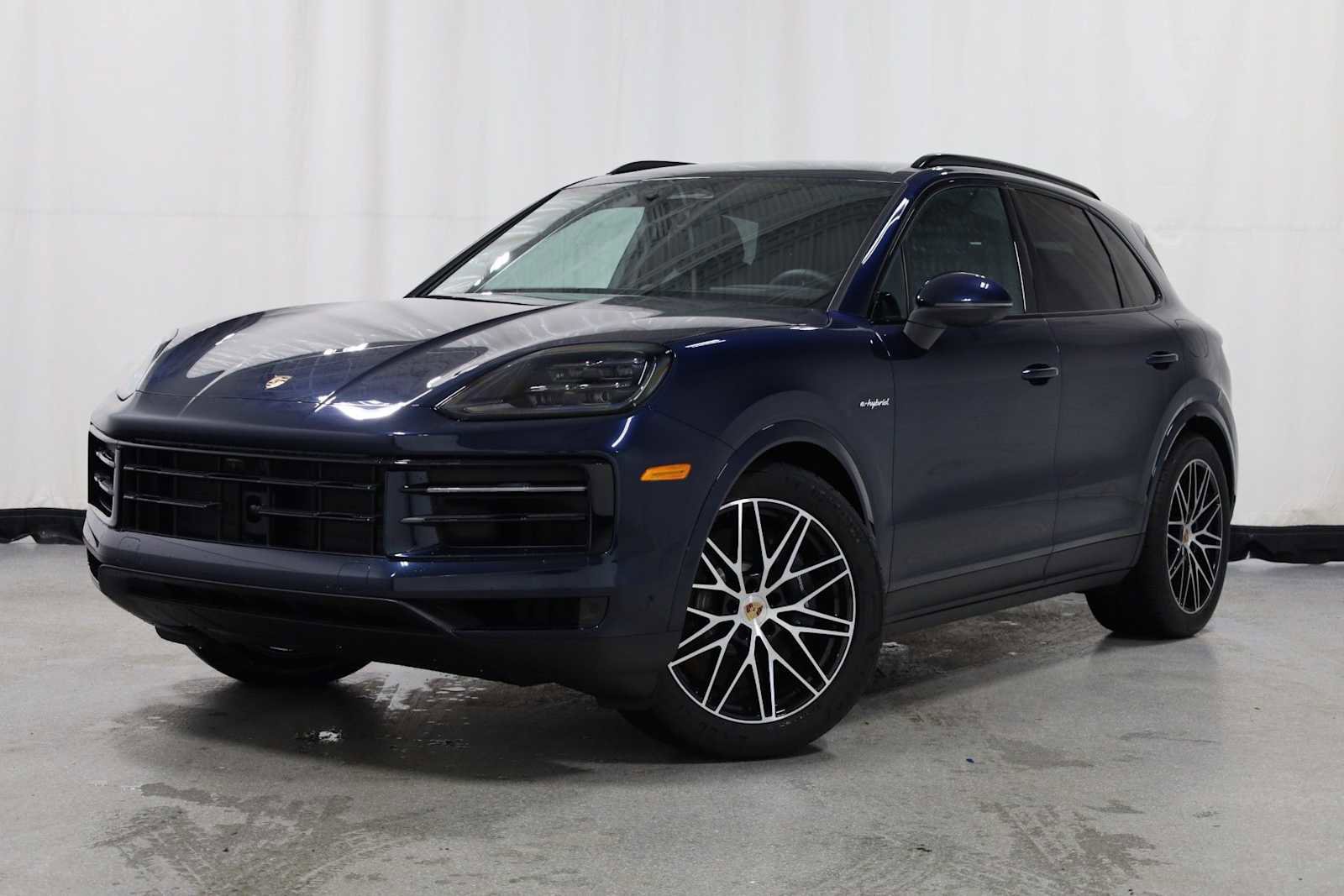 New 2026 Porsche Cayenne E-Hybrid AWD/4WD image 1