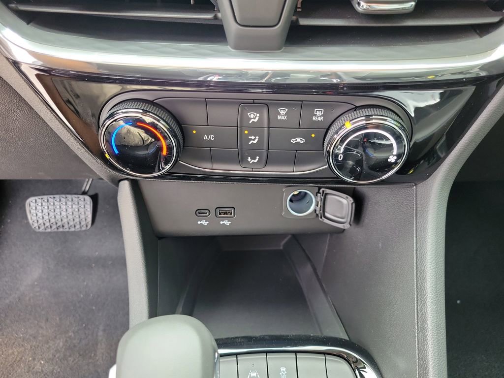 New 2026 Buick Encore GX Sport Touring image 30