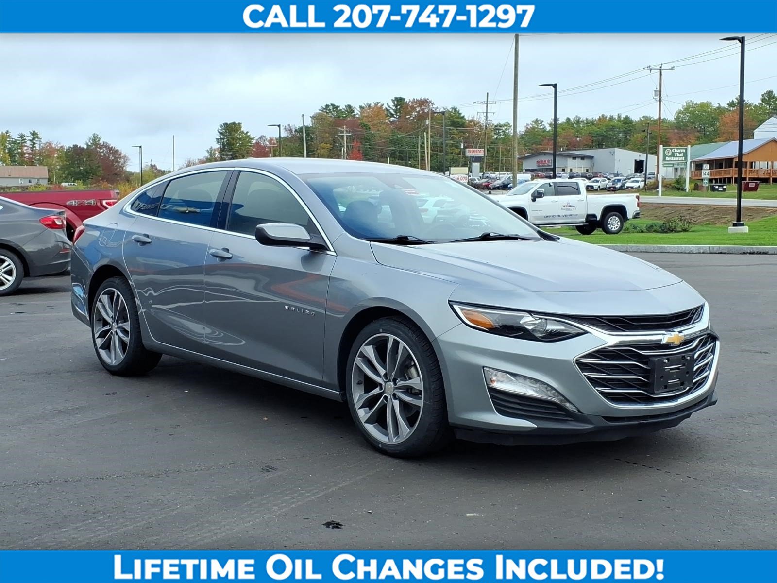 Used 2025 Chevrolet Malibu LT FWD image 3