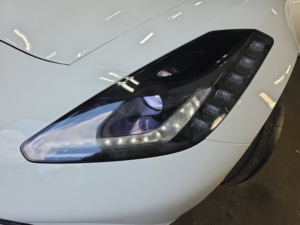 Used 2019 Chevrolet Corvette Stingray Convertible w/ 2LT Preferred Equipment Group RWD image 31