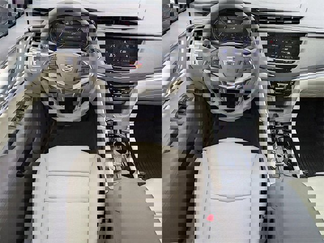 New 2025 Cadillac XT5 Premium Luxury w/ LPO, Floor Liner Package image 17